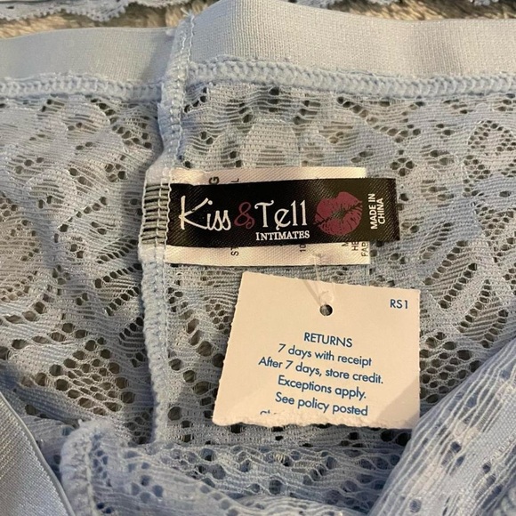 Lace Bralette and Boyshort Set in Light Blue - Picture 4 of 4